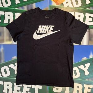 Nike t shirt
